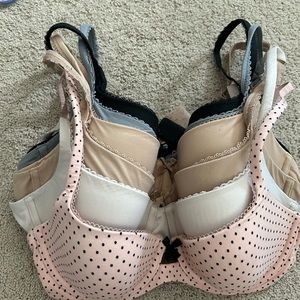 Lot of 6 Victorias Secret Body by Victoria Lined Demi bras, size 36c